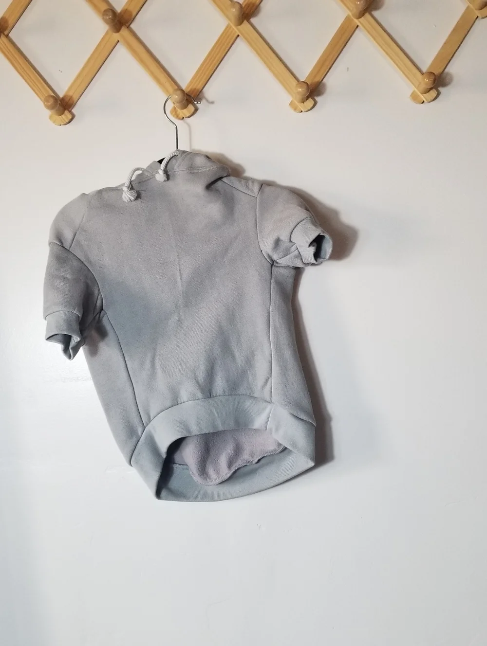 DOGGIDUDS DOG GRAY HOODIE SIZE LARGE